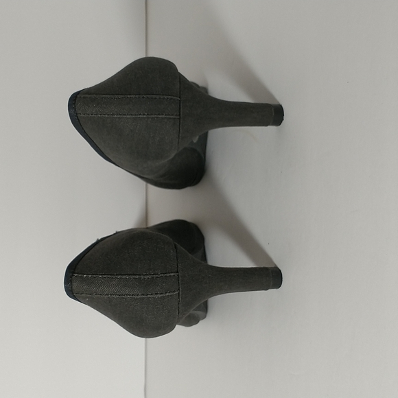 Lori Goldstein Dark Gray closed toe pump, sz 9M - Picture 4 of 11